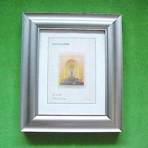 Vanguard Aluminum Silver Grey 8x10 Free Standing Photo/Picture Frame
